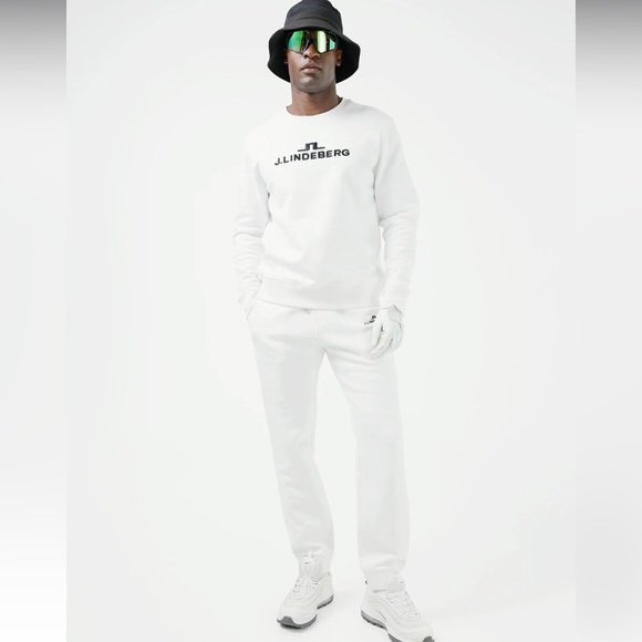 NEW J. Lindeberg Alpha Crew Neck Sweatshirt / White / Size Medium - Picture 2 of 11